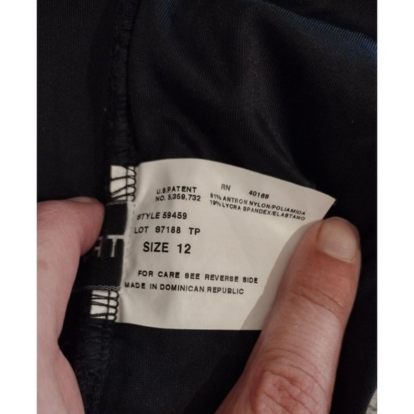 Trimshaper Black Womens Size 12 Ruched Sides Swim Top‎ New with Tags - Picture 5 of 9